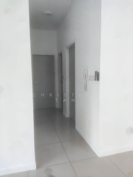 Condominium for Sale at The Greens @ Subang West - Christine Tan - Corridor - PropertyGuru.com.my