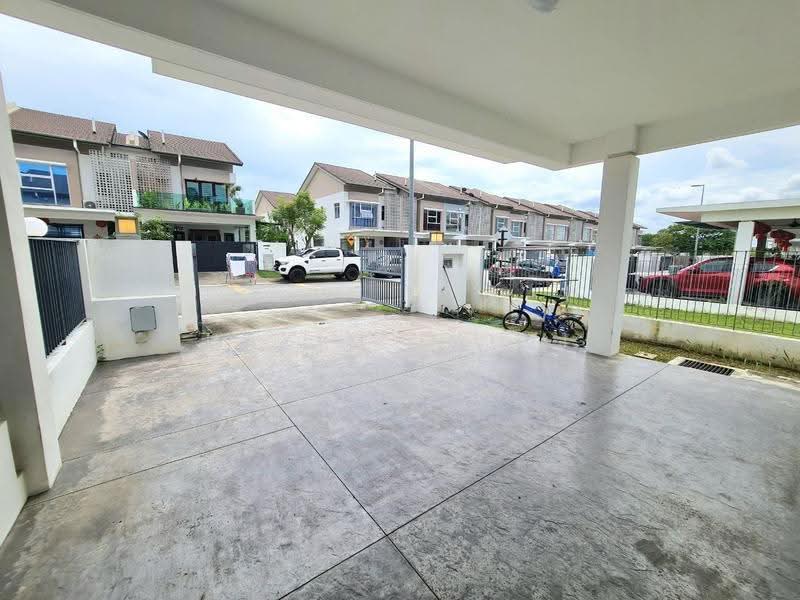 2-storey Terraced House for Sale in Bandar Rimbayu (Telok Panglima Garang) - Hakim Fauzi - PropertyGuru.com.my