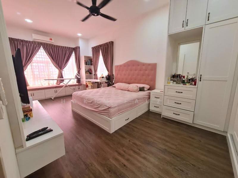 2-storey Terraced House for Sale in Bandar Rimbayu (Telok Panglima Garang) - Hakim Fauzi - PropertyGuru.com.my