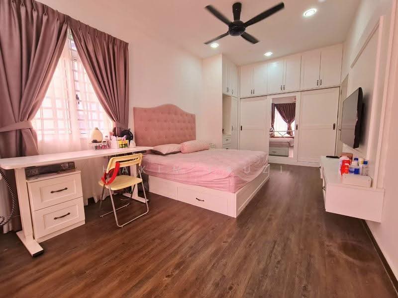 2-storey Terraced House for Sale in Bandar Rimbayu (Telok Panglima Garang) - Hakim Fauzi - PropertyGuru.com.my