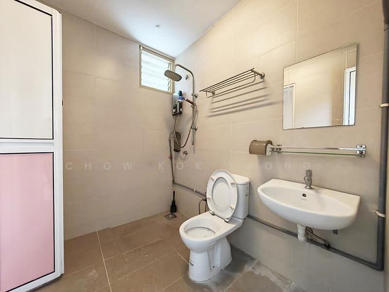 Rumah Teres 2-Tingkat untuk Dijual di Bandar Kinrara Seksyen 1 (Bandar Kinrara) - Chow Kok Toong - Bathroom - PropertyGuru.com.my