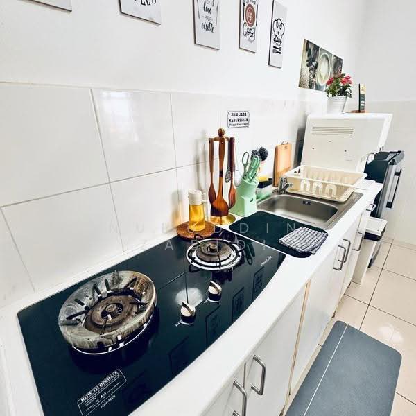 Kondominium untuk Disewa di Dwiputra Residences - Nuruddin Zabidi - Kitchen - PropertyGuru.com.my