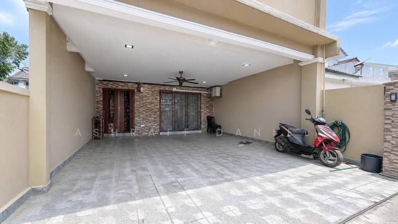 Terraced House for Sale in Bandar Country Homes (Rawang) - Ashraff Daniel - Exterior - PropertyGuru.com.my