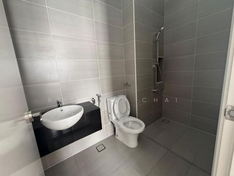 Semi-Detached House for Sale in Eco Spring (Johor Bahru) - Roselynn Chai - Bathroom - PropertyGuru.com.my