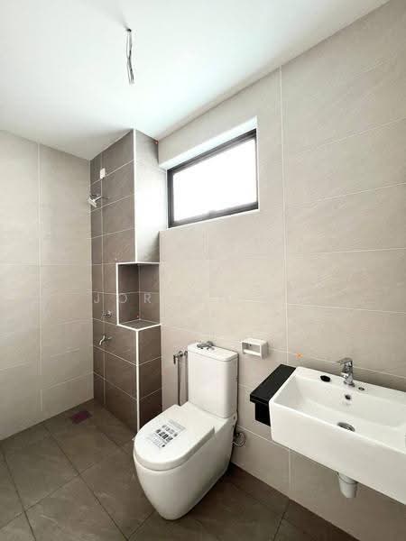 Rumah Teres 2-Tingkat untuk Dijual di Bandar Dato Onn (Tebrau) - Jordan Oh - Bathroom - PropertyGuru.com.my
