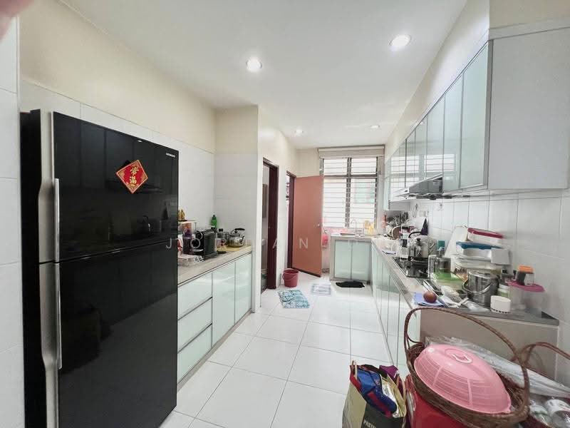 2-storey Terraced House for Sale in Bandar Dato Onn (Tebrau) - Jordan Oh - Kitchen - PropertyGuru.com.my