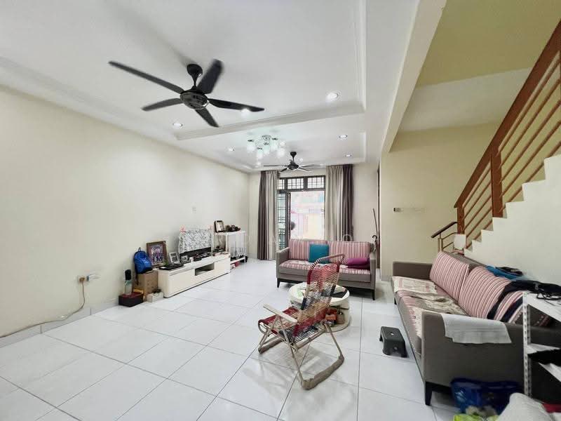 2-storey Terraced House for Sale in Bandar Dato Onn (Tebrau) - Jordan Oh - Living Room - PropertyGuru.com.my