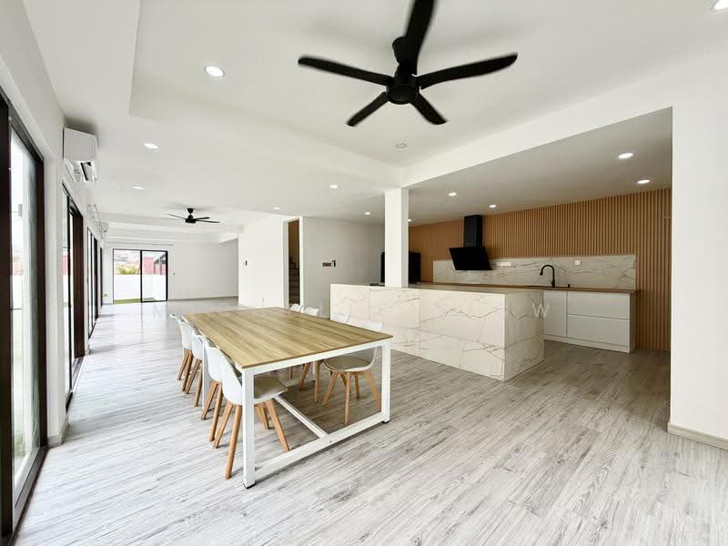 Semi-Detached House for Sale in Taman United (Jalan Klang Lama (Old Klang Road)) - Michelle Siow - Kitchen - PropertyGuru.com.my