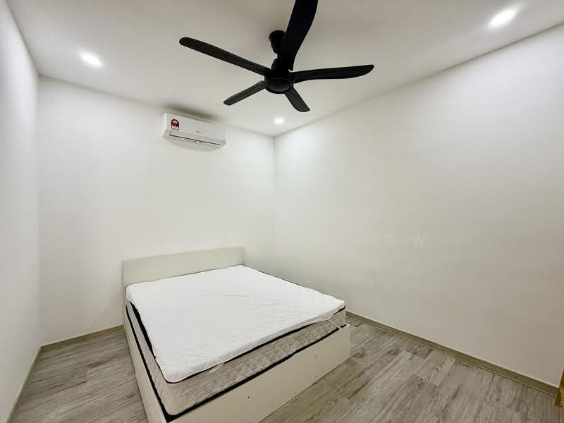 Semi-Detached House for Sale in Taman United (Jalan Klang Lama (Old Klang Road)) - Michelle Siow - Bedroom - PropertyGuru.com.my