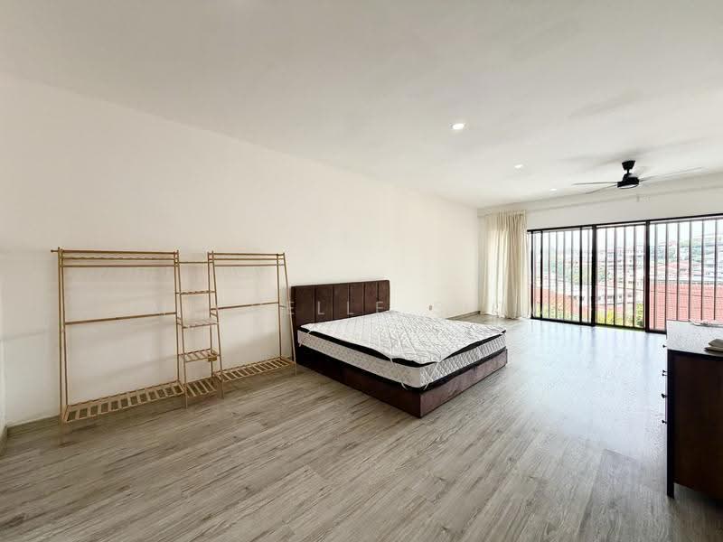Semi-Detached House for Sale in Taman United (Jalan Klang Lama (Old Klang Road)) - Michelle Siow - Bedroom - PropertyGuru.com.my