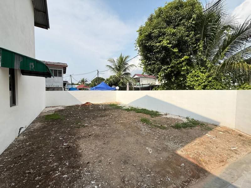 2-storey Terraced House for Sale in Taman Sri Wangsa (Batu Pahat) - Zen Wong - Exterior - PropertyGuru.com.my