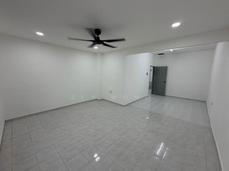 Rumah Teres 2-Tingkat untuk Dijual di Taman Sri Muhibbah (Kulai) - Zen Wong - Living Room - PropertyGuru.com.my