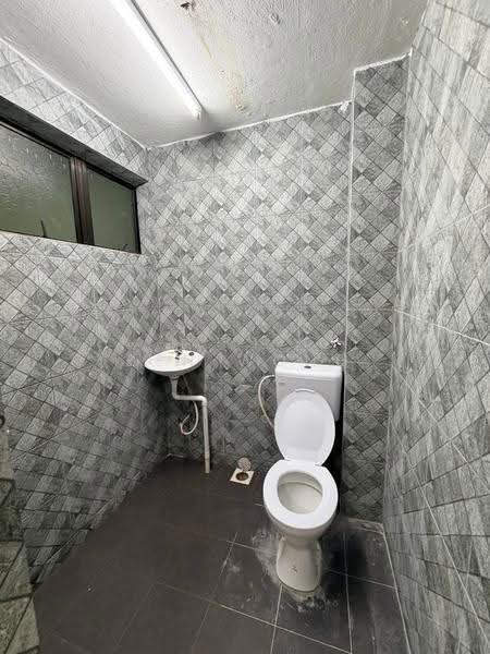 Rumah Teres 2-Tingkat untuk Dijual di Taman Sri Muhibbah (Kulai) - Zen Wong - Bathroom - PropertyGuru.com.my