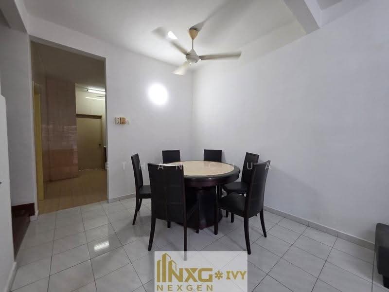 Terraced House for Rent in Bandar Botanic (Klang) - Ethan Chua - Dining Room - PropertyGuru.com.my
