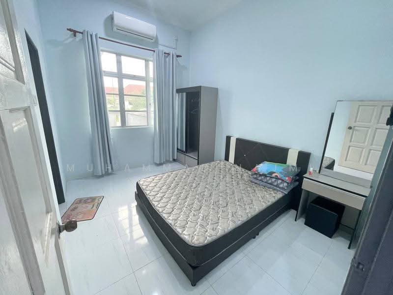 Rumah Berkembar untuk Dijual di Kampung Nyior (Kuala Paka) - Muhammad Najmi - Bedroom - PropertyGuru.com.my