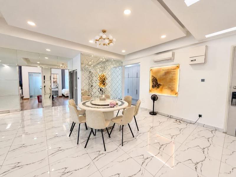 Kondominium untuk Dijual di Fern Lodge - Michelle Siow - Dining Room - PropertyGuru.com.my