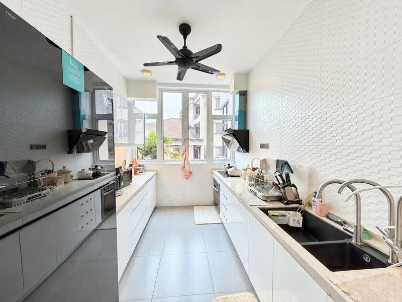 Kondominium untuk Dijual di Fern Lodge - Michelle Siow - Kitchen - PropertyGuru.com.my