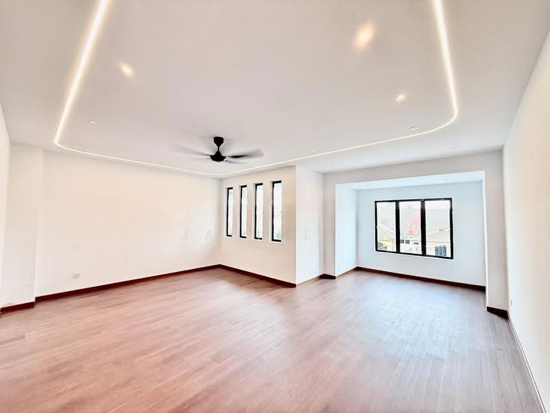 Rumah Teres 2-Tingkat untuk Dijual di Taman Mutiara Rini (Skudai) - Janice . - Living Room - PropertyGuru.com.my