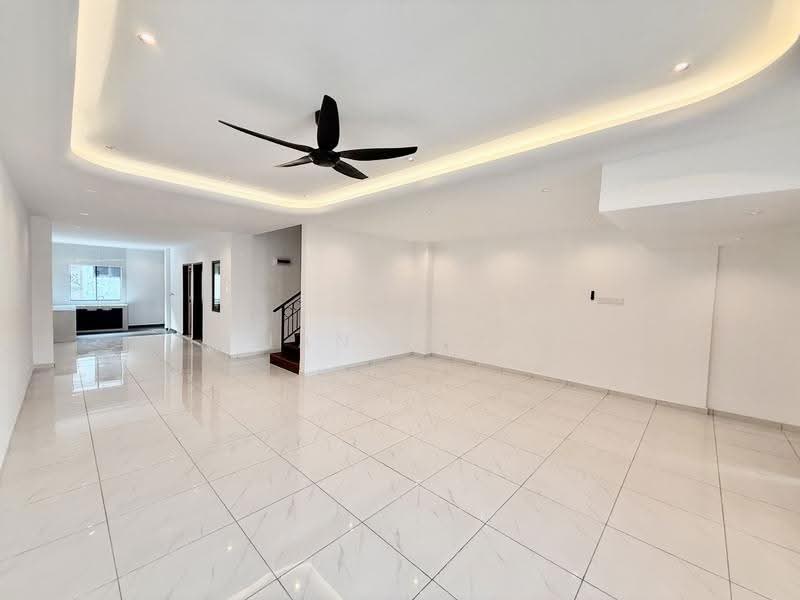Rumah Teres 2-Tingkat untuk Dijual di Taman Mutiara Rini (Skudai) - Janice . - Living Room - PropertyGuru.com.my