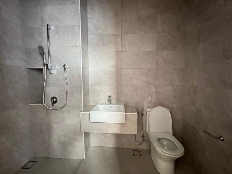 Rumah Kluster untuk Dijual di Taman Ekoflora (Johor Bahru) - John Lim - Bathroom - PropertyGuru.com.my