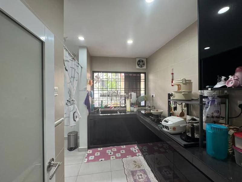 2-storey Terraced House for Sale in Taman Nusa Bestari (Iskandar Puteri (Nusajaya)) - Wallace Ang - Kitchen - PropertyGuru.com.my