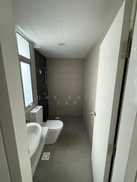 Kediaman Servis untuk Disewa di MIRAI Residences - Yoke Khiem Yap - Bathroom - PropertyGuru.com.my