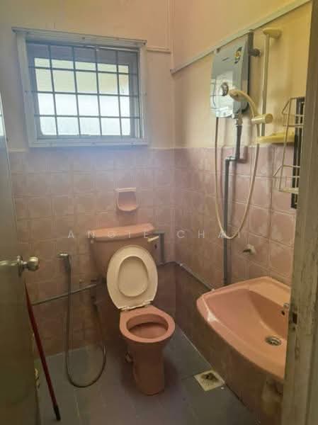 Rumah Teres 1-Tingkat untuk Dijual di Taman Mayang Jaya (Petaling Jaya) - Angie Chai - Bathroom - PropertyGuru.com.my