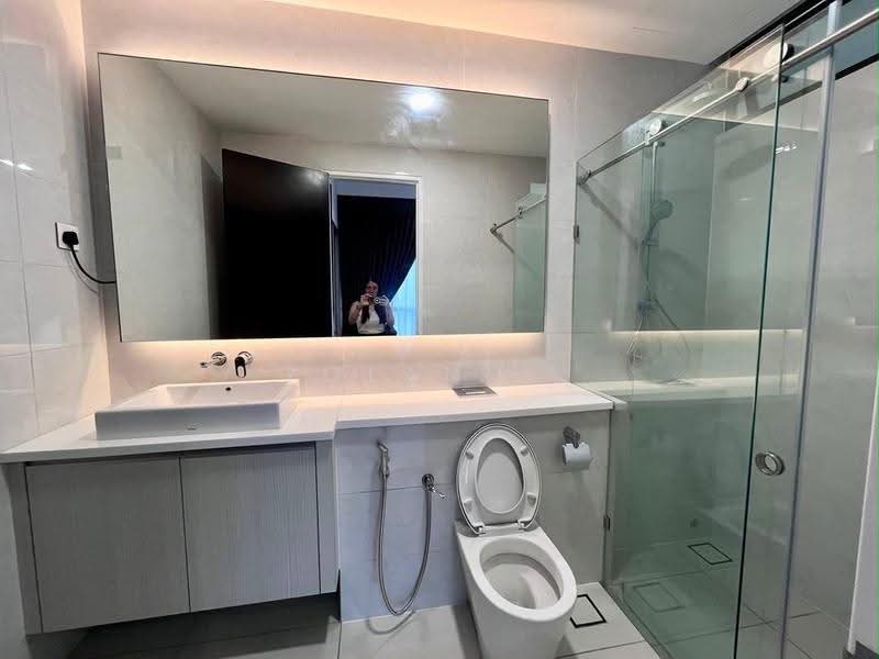 Kediaman Servis untuk Disewa di Setia Sky 88 - Yoland . - Bathroom - PropertyGuru.com.my
