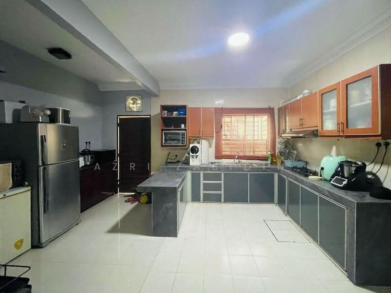 2-storey Terraced House for Sale in Bandar Tasik Puteri (Rawang) - Azri Zabidin - Kitchen - PropertyGuru.com.my