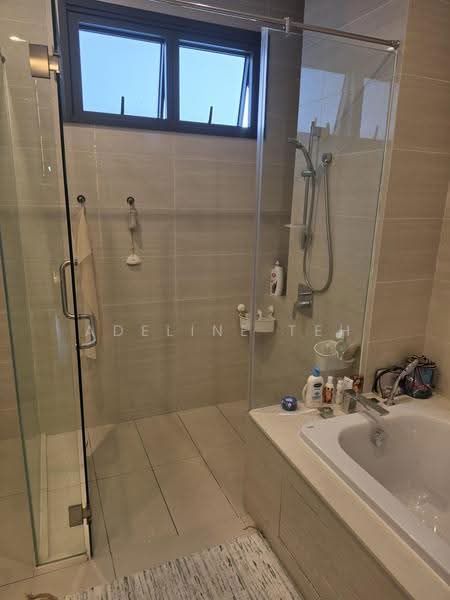 Kondominium untuk Dijual di TRIA Seputeh in 9 Seputeh, Kuala Lumpur - Adeline Teh - Bathroom - PropertyGuru.com.my