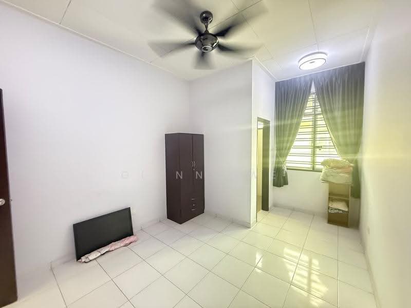 2-storey Terraced House for Rent in Taman Pulai Flora (Skudai) - Glenn Twe - Bedroom - PropertyGuru.com.my