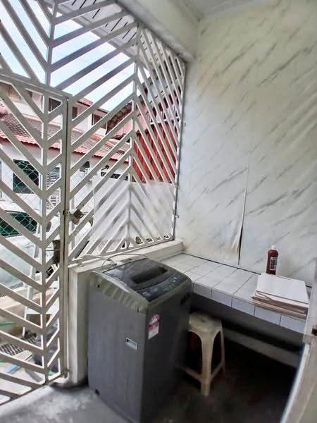 1.5-storey Terraced House for Sale in Taman Molek (Johor Bahru) - Glenn Woo - Balcony - PropertyGuru.com.my