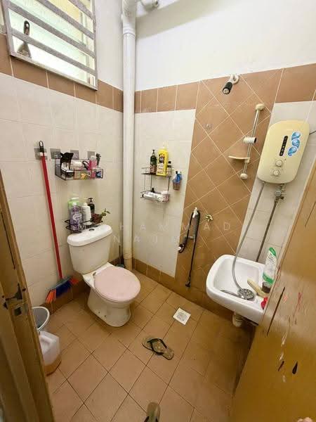 Rumah Teres 1.5-Tingkat untuk Dijual di Kemaman (Terengganu) - Muhammad Najmi - Bathroom - PropertyGuru.com.my