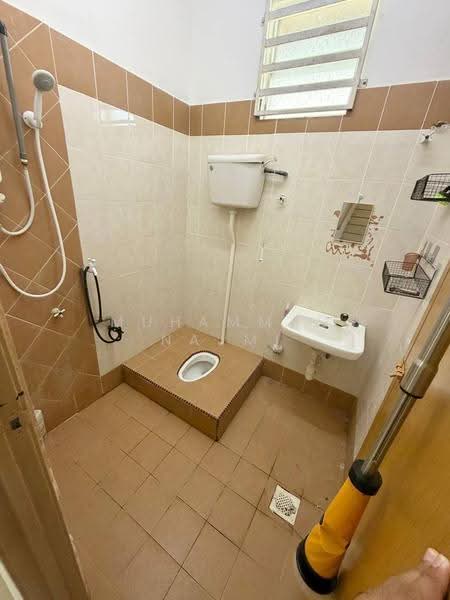 Rumah Teres 1.5-Tingkat untuk Dijual di Kemaman (Terengganu) - Muhammad Najmi - Bathroom - PropertyGuru.com.my