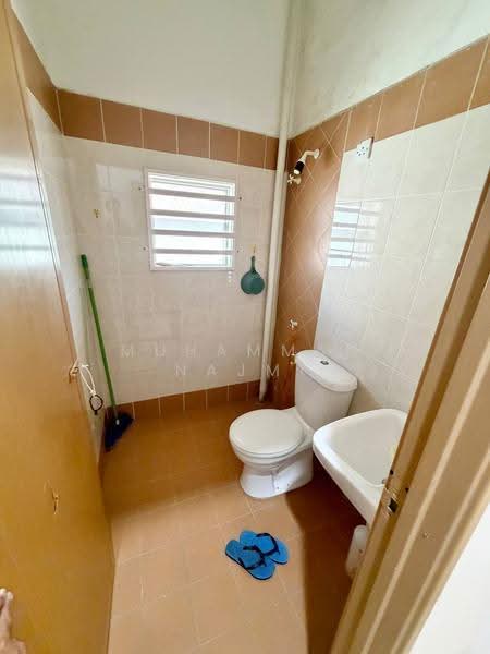 Rumah Teres 1.5-Tingkat untuk Dijual di Kemaman (Terengganu) - Muhammad Najmi - Bathroom - PropertyGuru.com.my