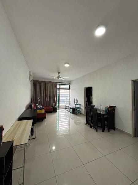 Kondominium untuk Disewa di PARC Regency (Residensi Masai) - Shi Chin Pang - Living Room - PropertyGuru.com.my