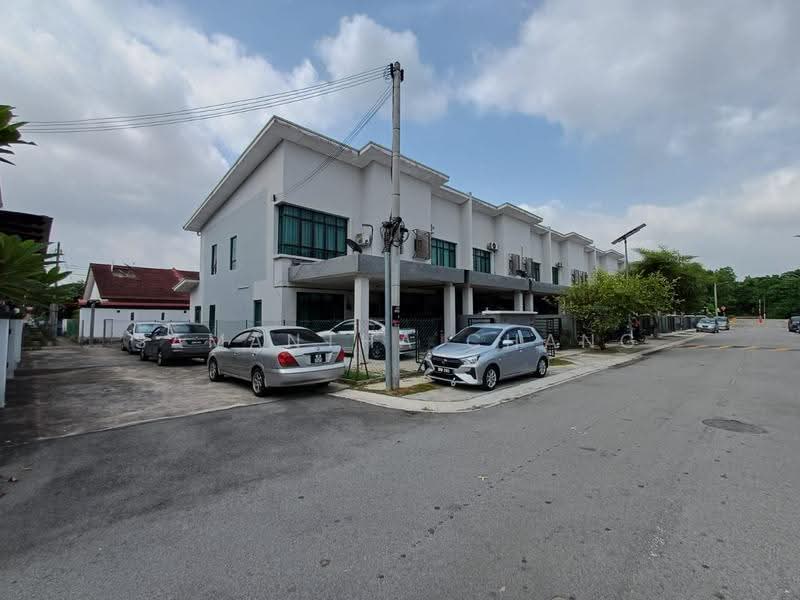 Rumah Teres 2-Tingkat untuk Dijual di Shah Alam (Selangor) - Samantha Chang - Exterior - PropertyGuru.com.my
