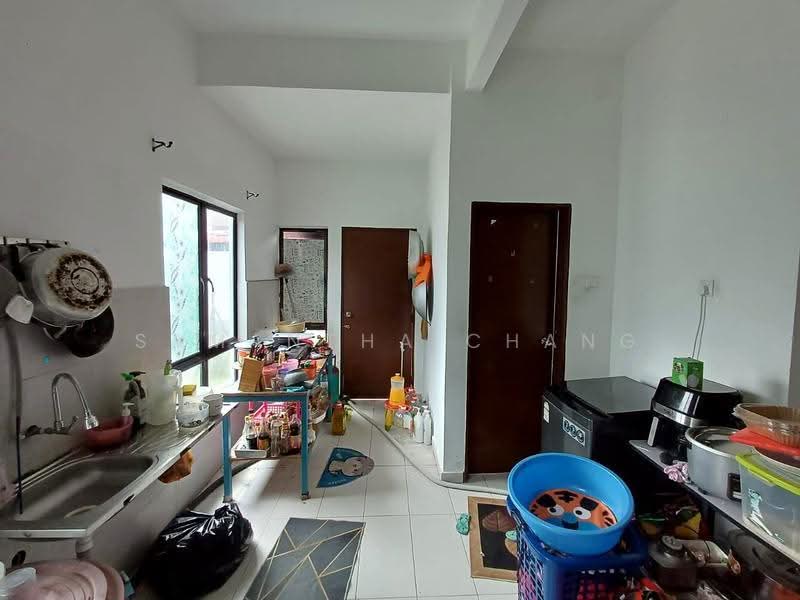 Rumah Teres 2-Tingkat untuk Dijual di Shah Alam (Selangor) - Samantha Chang - Kitchen - PropertyGuru.com.my