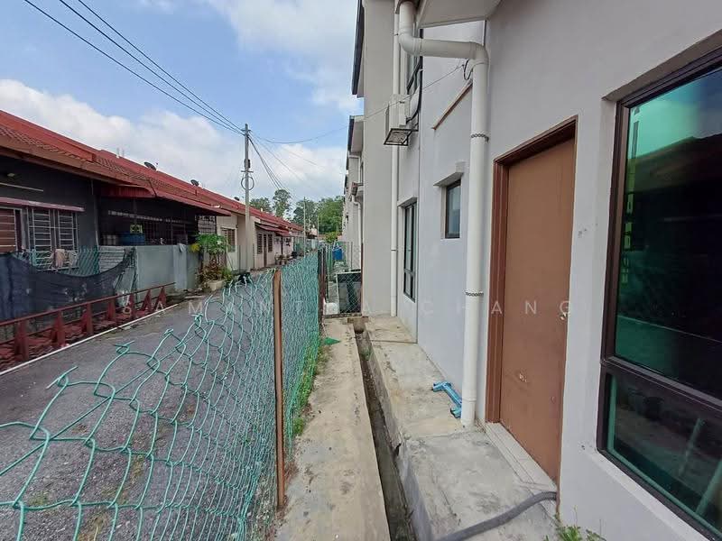 Rumah Teres 2-Tingkat untuk Dijual di Shah Alam (Selangor) - Samantha Chang - Exterior - PropertyGuru.com.my