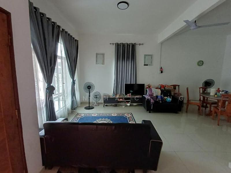 Rumah Teres 2-Tingkat untuk Dijual di Shah Alam (Selangor) - Samantha Chang - Living Room - PropertyGuru.com.my