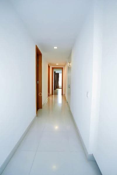 Condominium for Rent at Verticas Residensi - Joy Ooi - Corridor - PropertyGuru.com.my