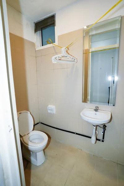 Condominium for Rent at Verticas Residensi - Joy Ooi - Bathroom - PropertyGuru.com.my