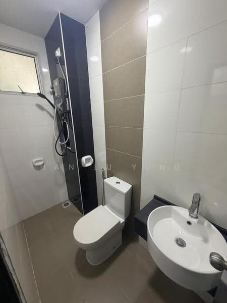Kediaman Servis untuk Disewa di Vida Heights - Han Lu Yung - Bathroom - PropertyGuru.com.my