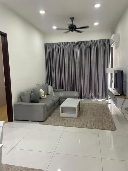 Kondominium untuk Disewa di Bay Laurel @ Country Garden Danga Bay - Han Lu Yung - Living Room - PropertyGuru.com.my