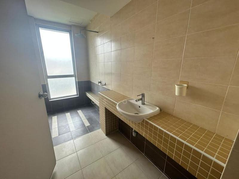 Kondominium untuk Disewa di Casa Indah 2 - CS OW - Bathroom - PropertyGuru.com.my