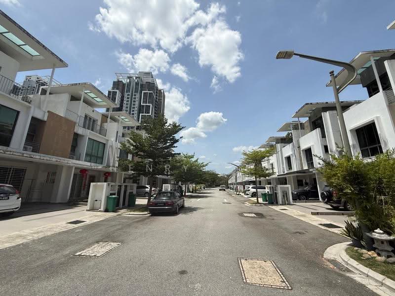 3-storey Terraced House for Sale in Cyberjaya (Selangor) - Henry Liew - Exterior - PropertyGuru.com.my