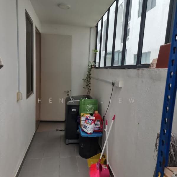 3-storey Terraced House for Sale in Cyberjaya (Selangor) - Henry Liew - Balcony - PropertyGuru.com.my