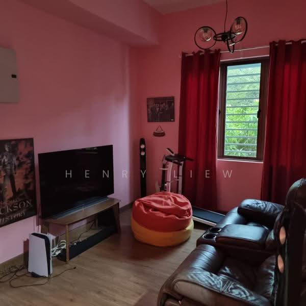 3-storey Terraced House for Sale in Cyberjaya (Selangor) - Henry Liew - Living Room - PropertyGuru.com.my