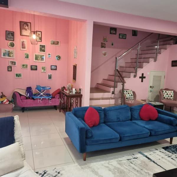 3-storey Terraced House for Sale in Cyberjaya (Selangor) - Henry Liew - Living Room - PropertyGuru.com.my