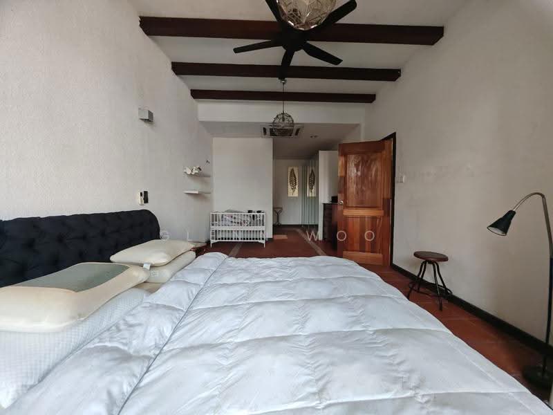 Bungalow House for Sale in Taman Kolam Air (Johor Bahru) - Glenn Woo - Bedroom - PropertyGuru.com.my